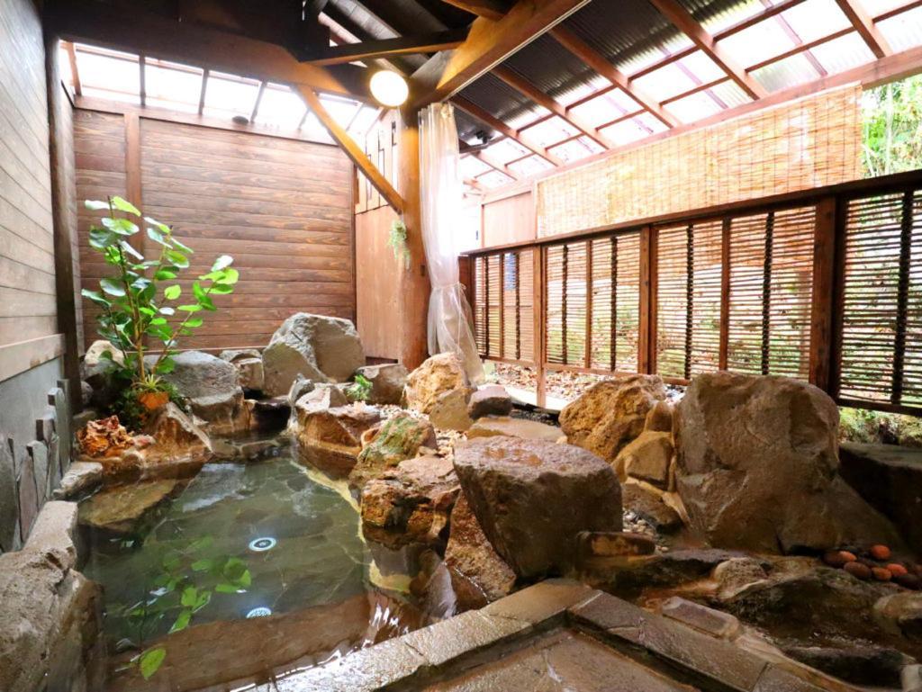 יופו Ban-Ya Hot Spring Inn מראה חיצוני תמונה