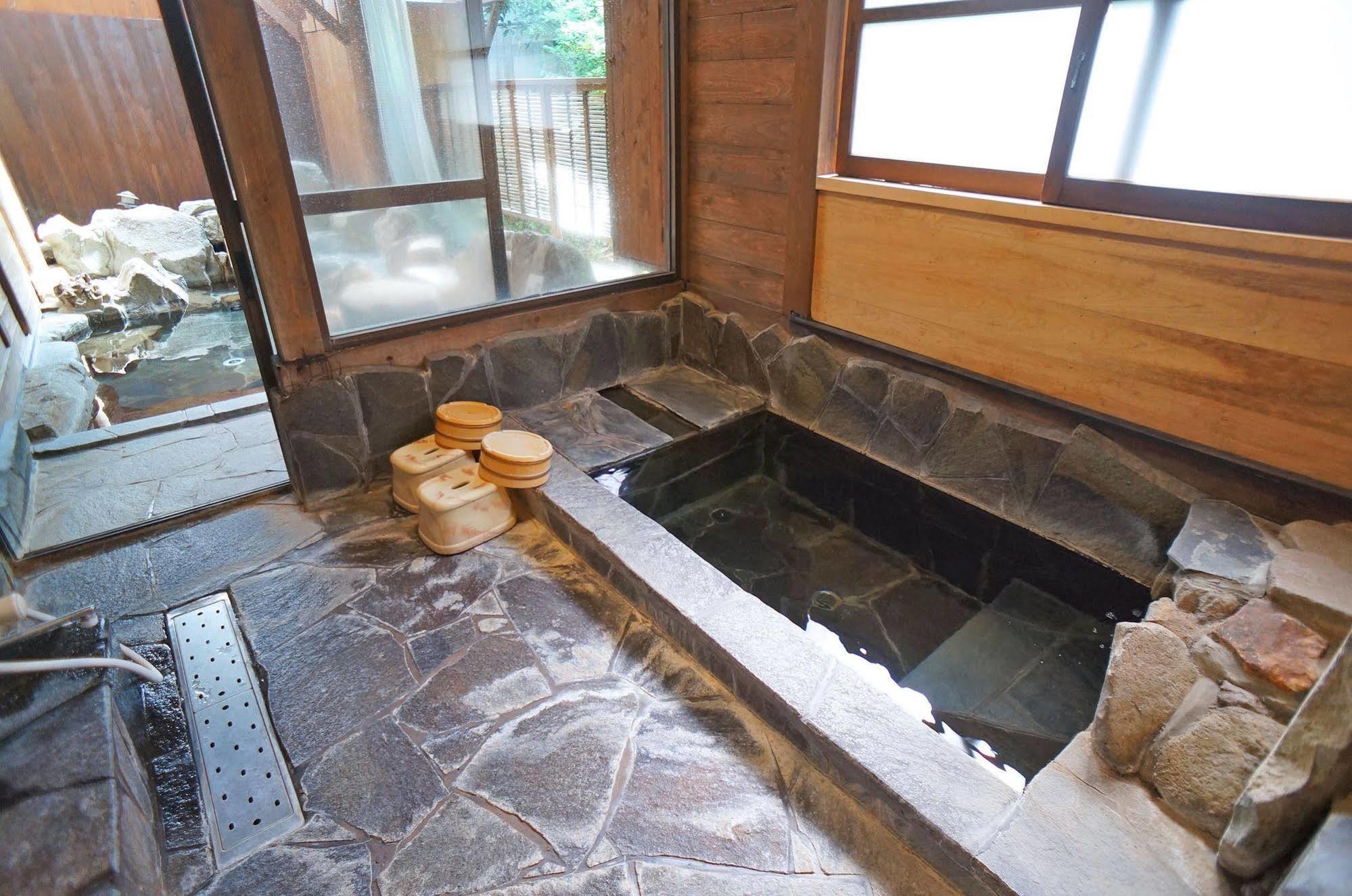 יופו Ban-Ya Hot Spring Inn מראה חיצוני תמונה