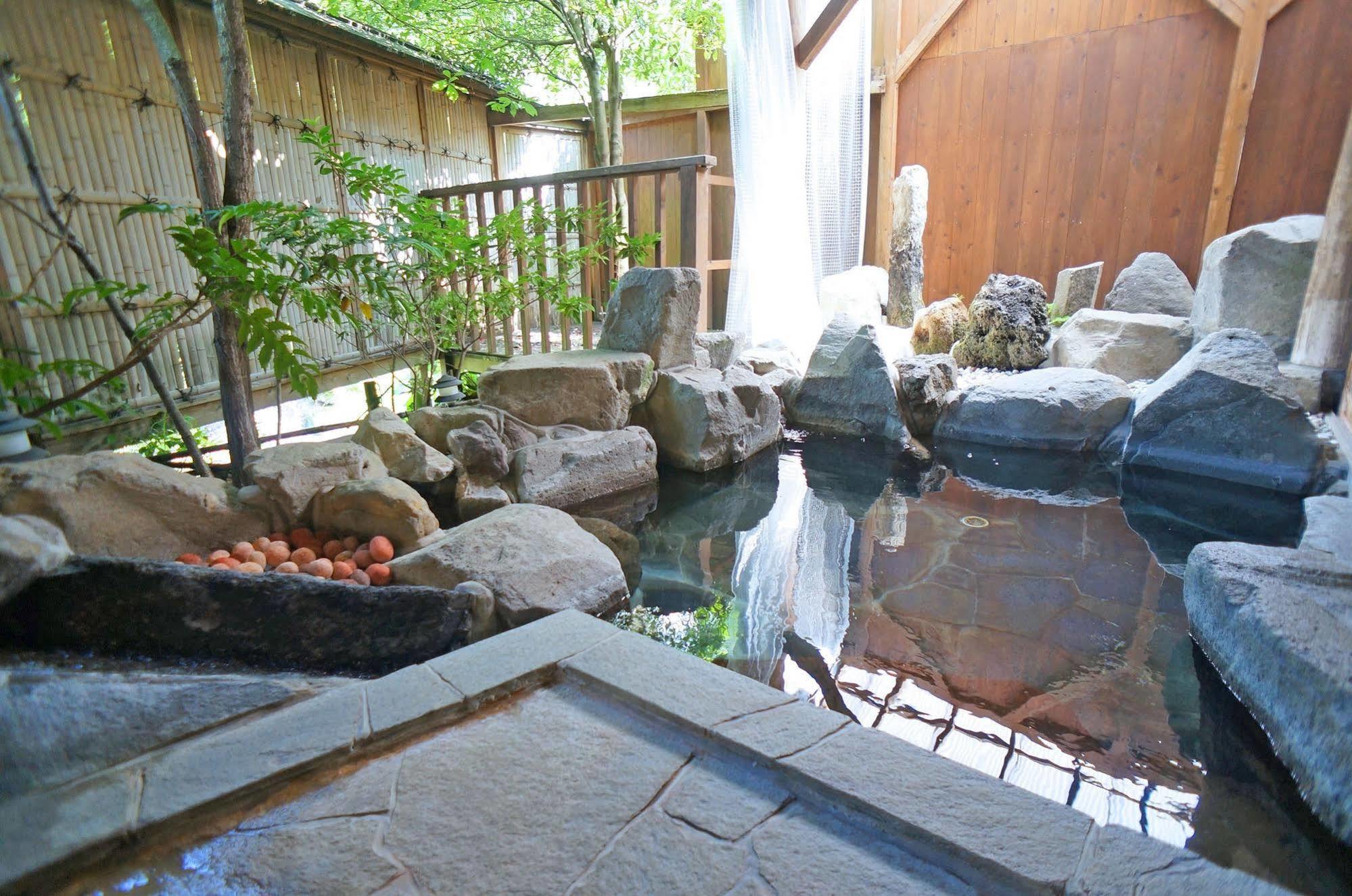 יופו Ban-Ya Hot Spring Inn מראה חיצוני תמונה