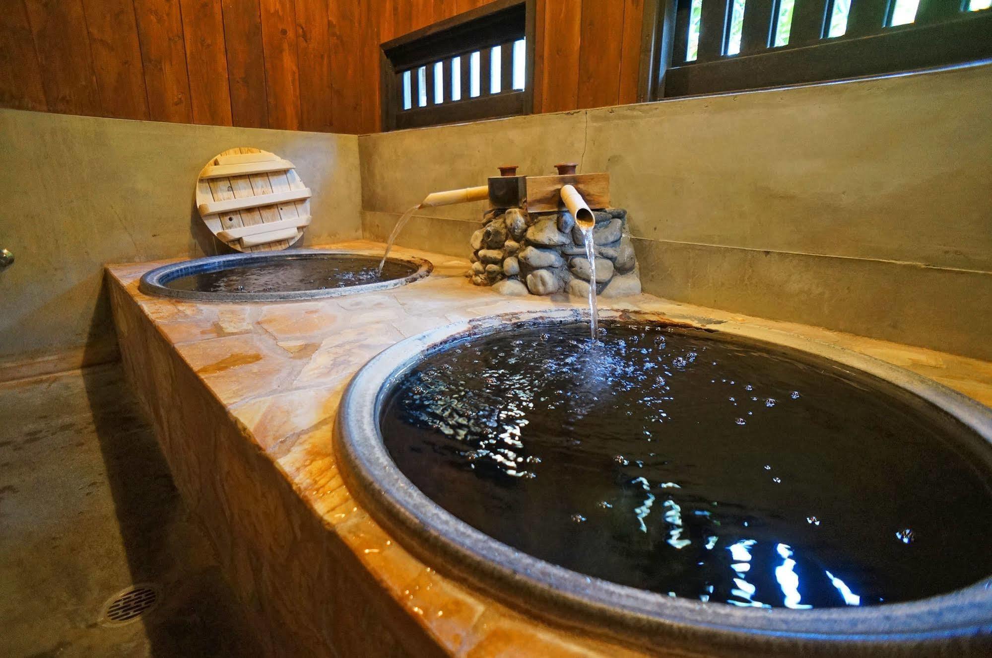 יופו Ban-Ya Hot Spring Inn מראה חיצוני תמונה