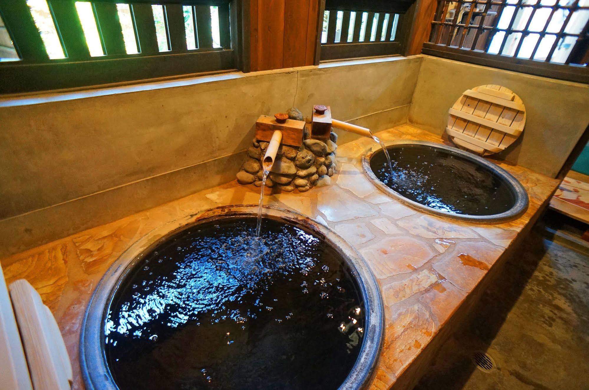 יופו Ban-Ya Hot Spring Inn מראה חיצוני תמונה